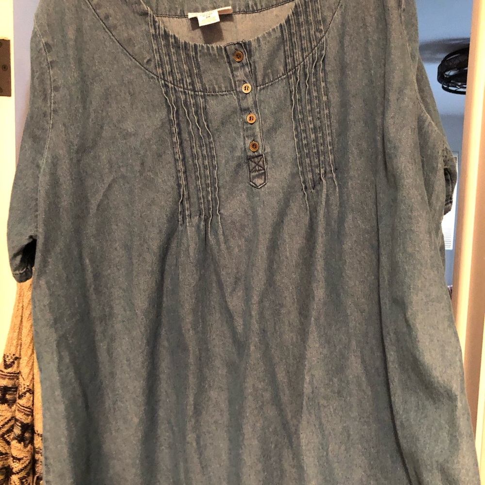 Vermont Store Women’s Blue Denim-Style embroidery border dress  size 2x